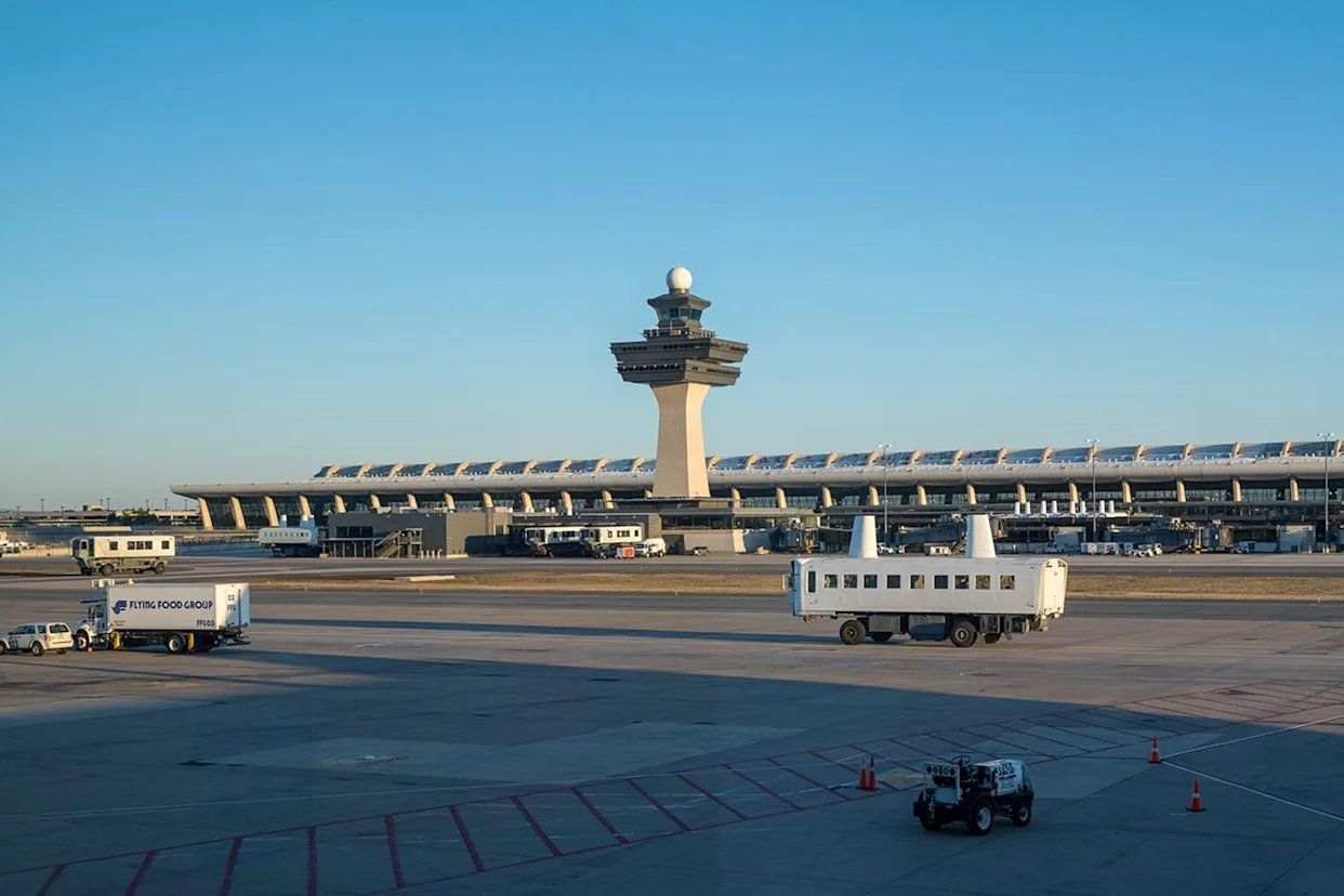 Mobile Lounge Crash at Washington Dulles Airport Hospitalizes 18 Passengers