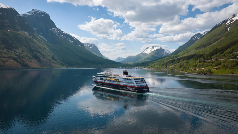 Legendary Norway Cruise Blends Northern Lights, Fjords and Gourmet Gastronomy