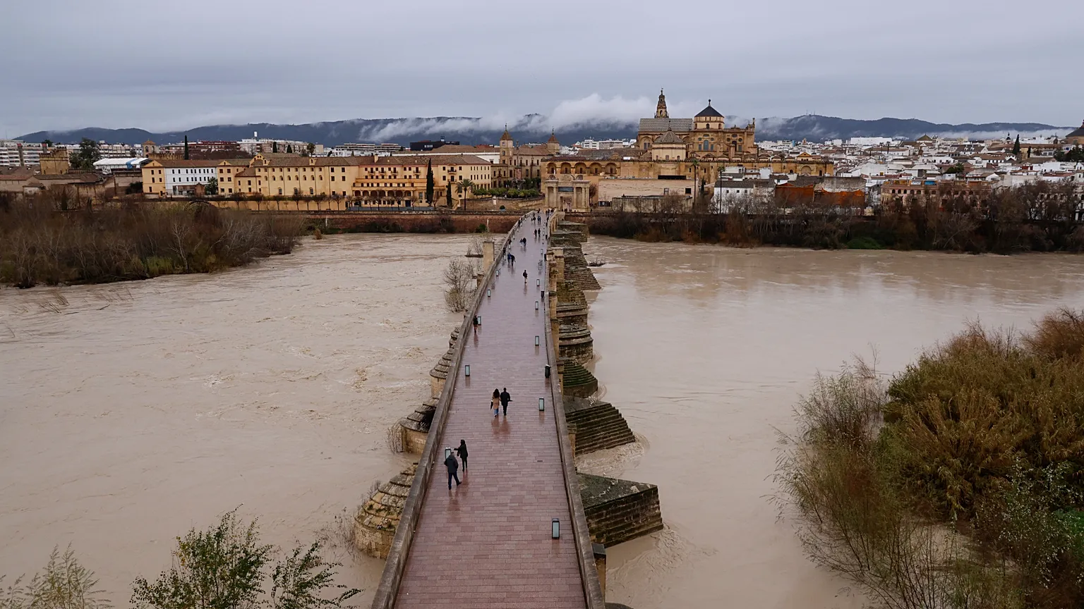 Spain and Portugal Issue Red Weather Warnings as Extreme Conditions Disrupt Travel